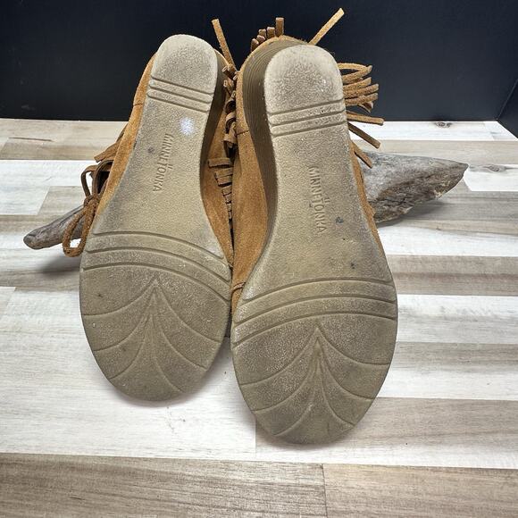 Minnetonka Fringe Wedge Boots 7.5 Tan Suede Boho Festival Retro Western Y2K - Picture 10 of 11